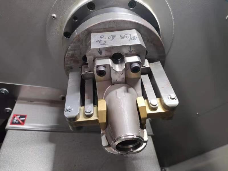Auto parts automatic lathe tooling